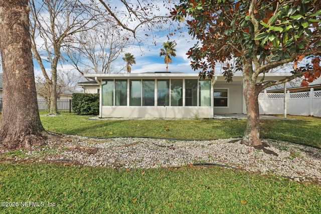 11558 COURTNEY WATERS Lane, Jacksonville, FL 32258