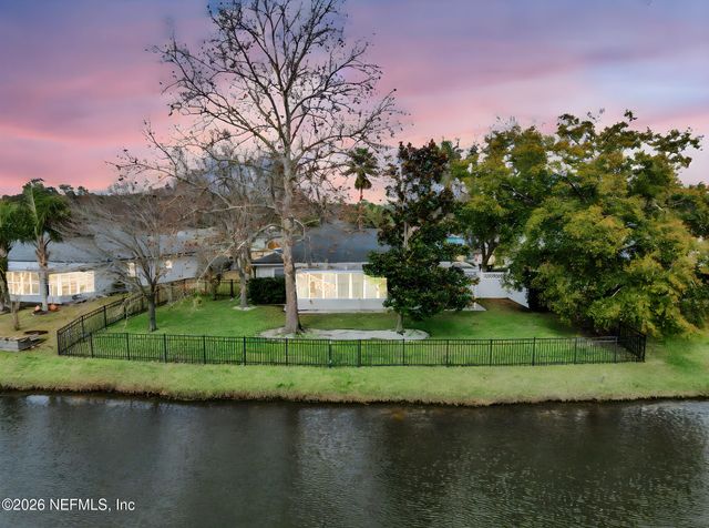 11558 COURTNEY WATERS Lane, Jacksonville, FL 32258