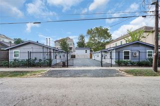 5603 Petty A, Houston, TX 77007