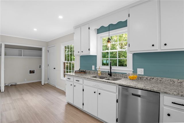 303 Robinall Drive, Easley, SC 29642