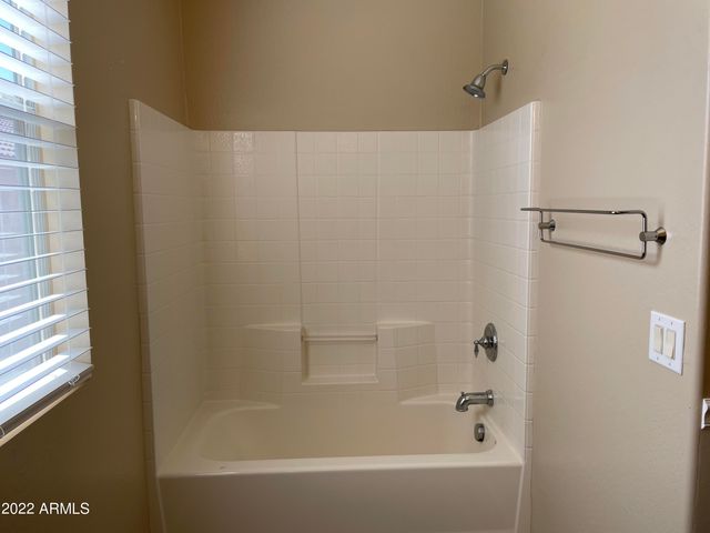 5217 W FULTON Street, Phoenix, AZ 85043
