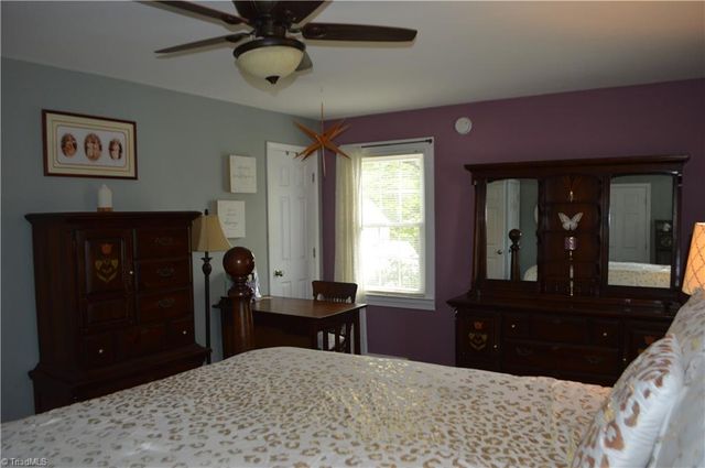 313 Hunter Drive, Mount Airy, NC 27030