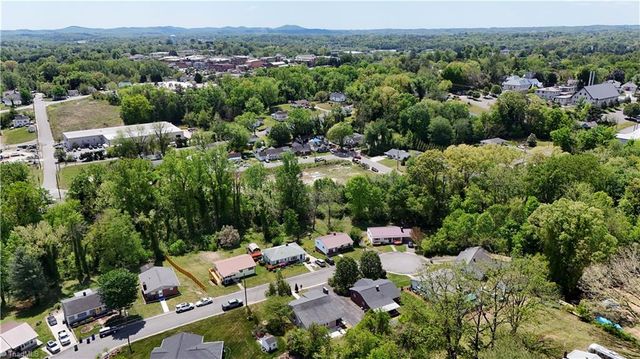 313 Hunter Drive, Mount Airy, NC 27030