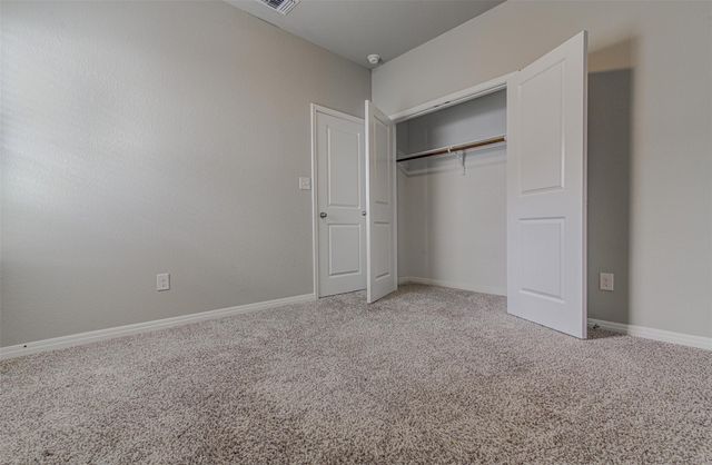 300 Bear Oak ST, Hutto, TX 78634