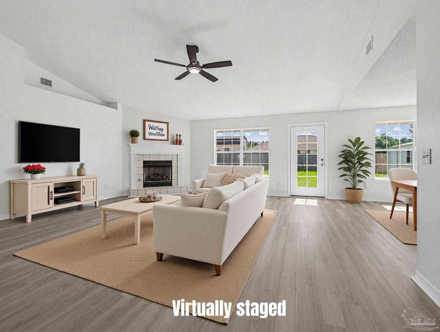 7104 Fitzpatrick Rd, Pensacola, FL 32526