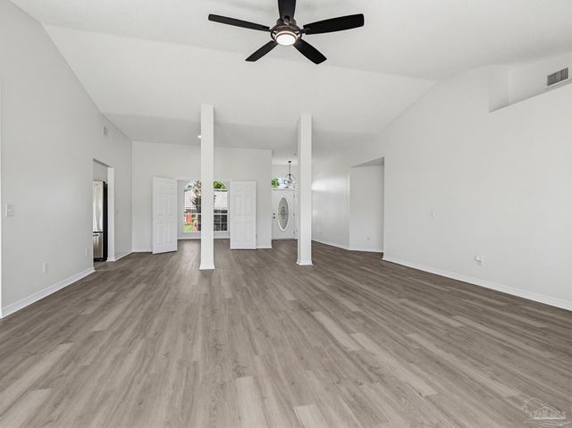 7104 Fitzpatrick Rd, Pensacola, FL 32526