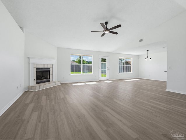 7104 Fitzpatrick Rd, Pensacola, FL 32526