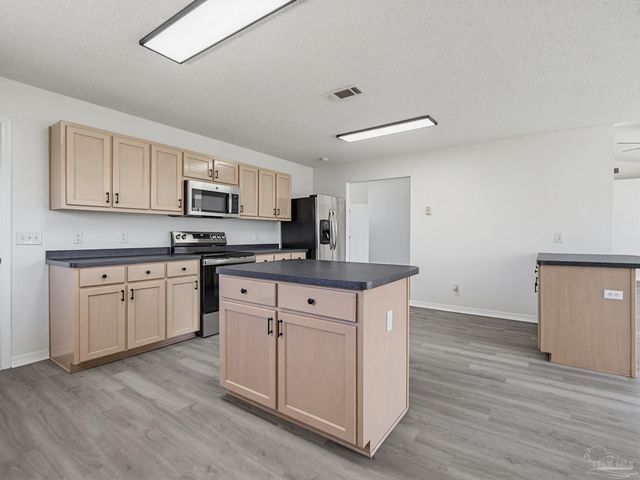 7104 Fitzpatrick Rd, Pensacola, FL 32526