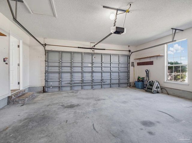 7104 Fitzpatrick Rd, Pensacola, FL 32526