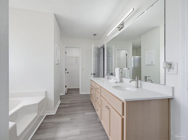 7104 Fitzpatrick Rd, Pensacola, FL 32526