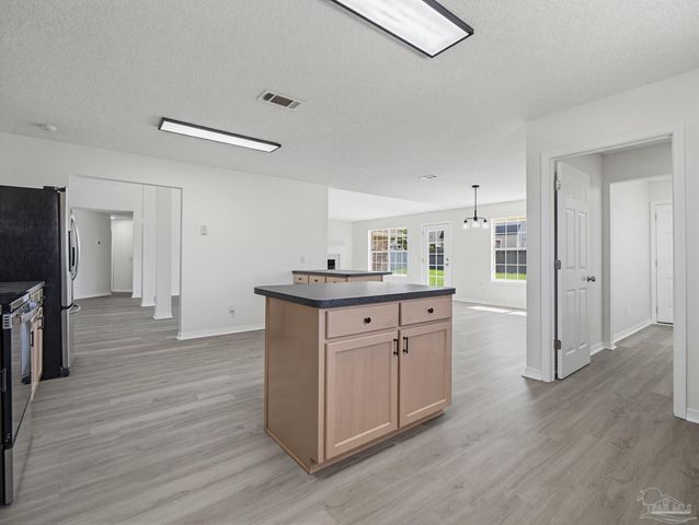 7104 Fitzpatrick Rd, Pensacola, FL 32526