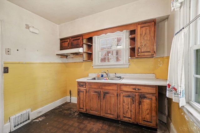1810 Dalewood Place, Cincinnati, OH 45237