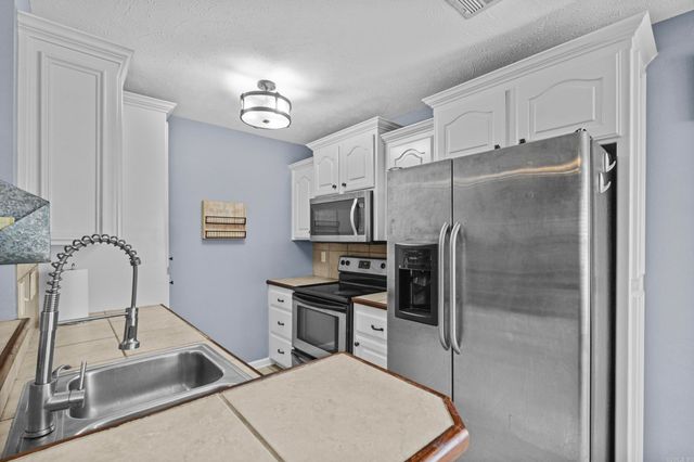 150 Gunsmoke Lane, Austin, AR 72007