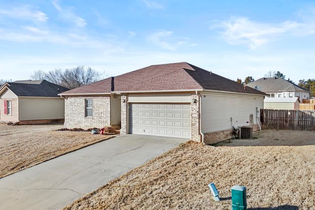 150 Gunsmoke Lane, Austin, AR 72007