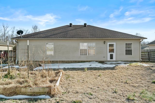 150 Gunsmoke Lane, Austin, AR 72007