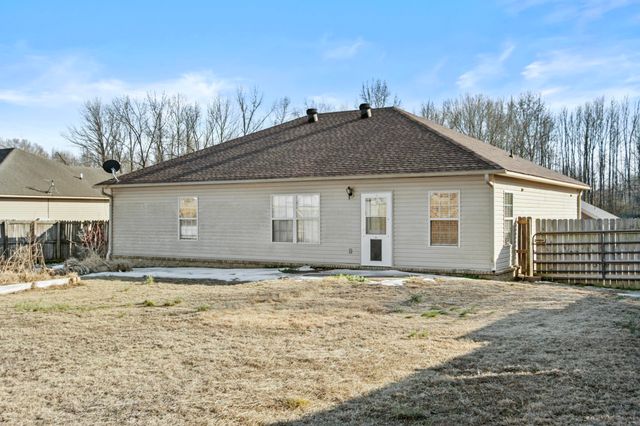 150 Gunsmoke Lane, Austin, AR 72007