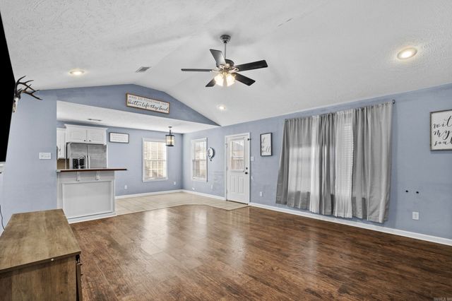 150 Gunsmoke Lane, Austin, AR 72007