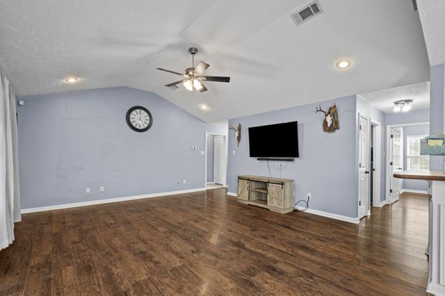 150 Gunsmoke Lane, Austin, AR 72007