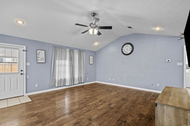 150 Gunsmoke Lane, Austin, AR 72007