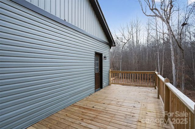 163 Forest Creek Drive, Statesville, NC 28625