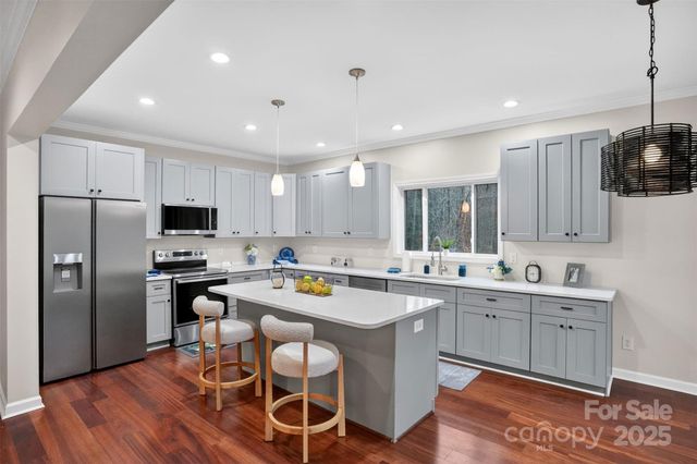 163 Forest Creek Drive, Statesville, NC 28625