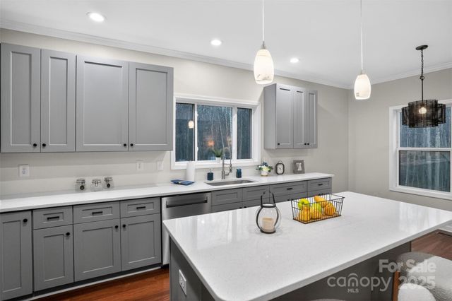 163 Forest Creek Drive, Statesville, NC 28625