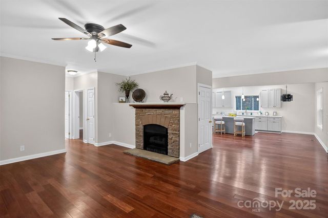 163 Forest Creek Drive, Statesville, NC 28625