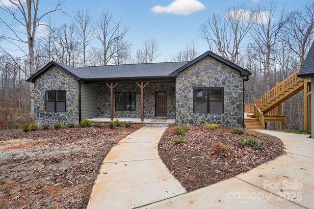 163 Forest Creek Drive, Statesville, NC 28625