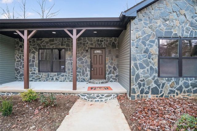 163 Forest Creek Drive, Statesville, NC 28625