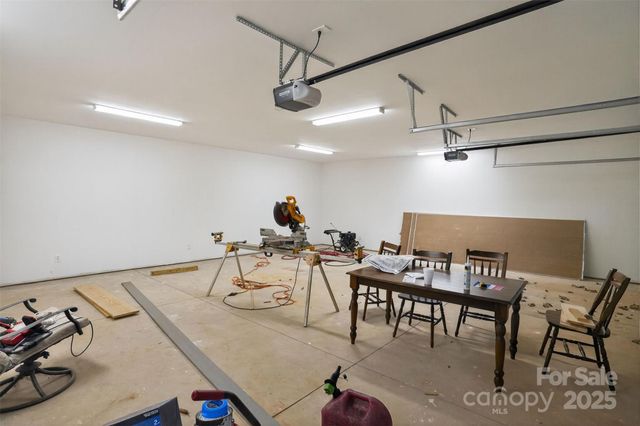 163 Forest Creek Drive, Statesville, NC 28625