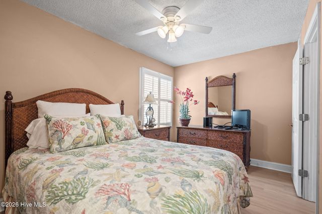 108 S Lake Park Boulevard Unit 101, Carolina Beach, NC 28428