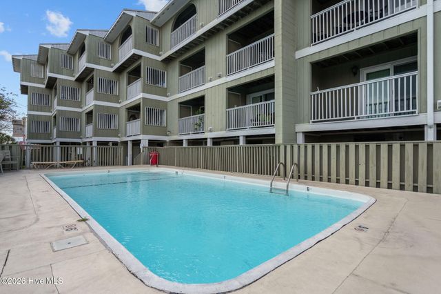 108 S Lake Park Boulevard Unit 101, Carolina Beach, NC 28428