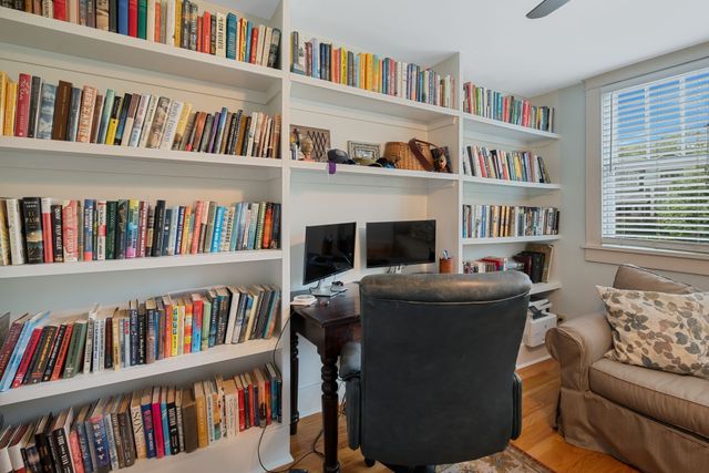 2402 Oakland Ave, Nashville, TN 37212