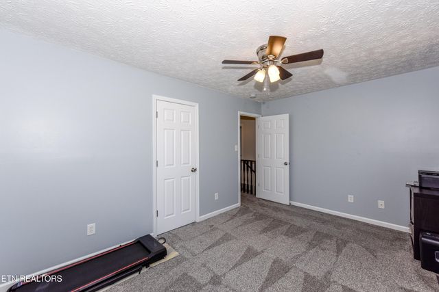 130 Hardwick Lane, Lenoir City, TN 37771