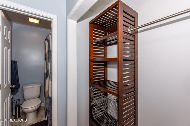 130 Hardwick Lane, Lenoir City, TN 37771