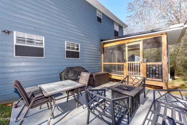 130 Hardwick Lane, Lenoir City, TN 37771