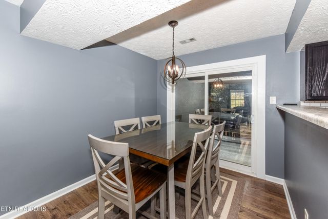 130 Hardwick Lane, Lenoir City, TN 37771