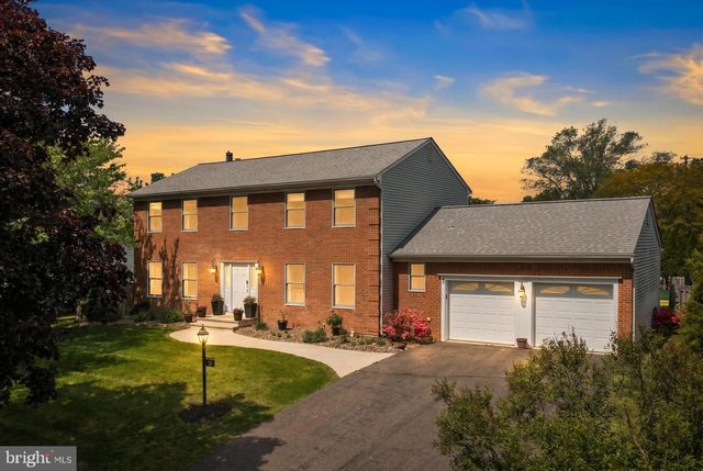 85 VILLAGE DR E, Hamilton, NJ 08620