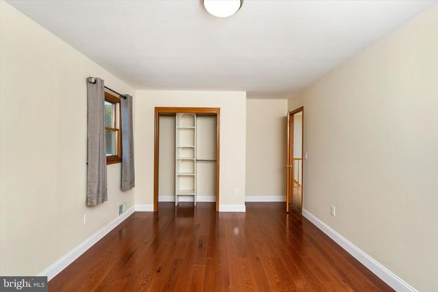 85 VILLAGE DR E, Hamilton, NJ 08620