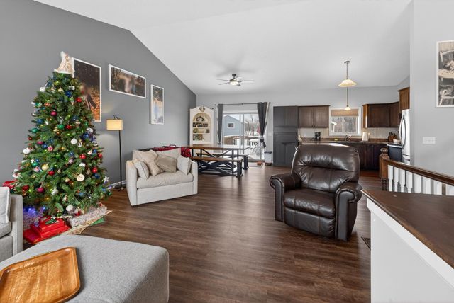 830 Link Drive SE, Pine City, MN 55063