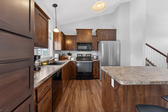 830 Link Drive SE, Pine City, MN 55063