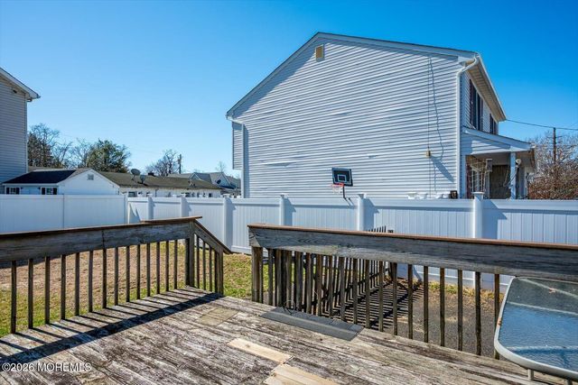 23 Wood Street, Keansburg, NJ 07734