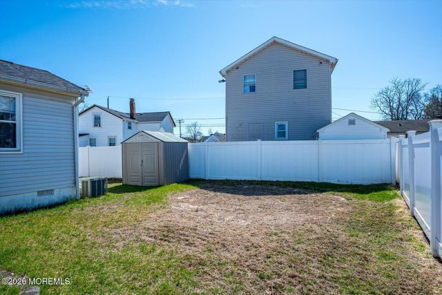 23 Wood Street, Keansburg, NJ 07734