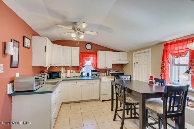 23 Wood Street, Keansburg, NJ 07734