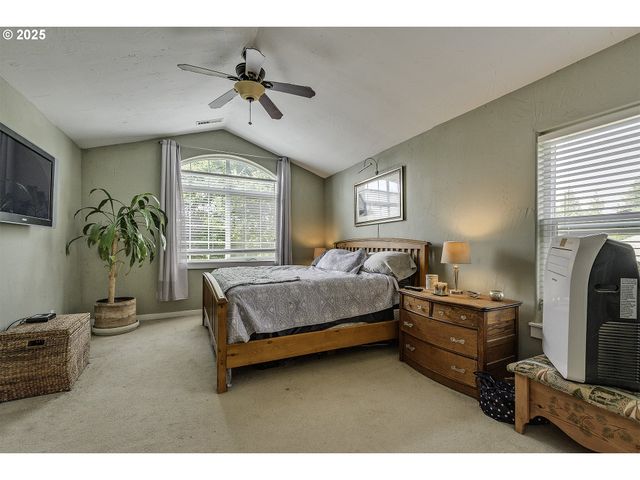 1175 Ne IRENE Ct, Hillsboro, OR 97124