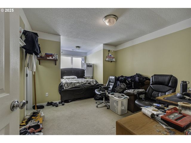 1175 Ne IRENE Ct, Hillsboro, OR 97124