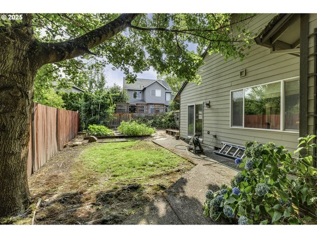 1175 Ne IRENE Ct, Hillsboro, OR 97124