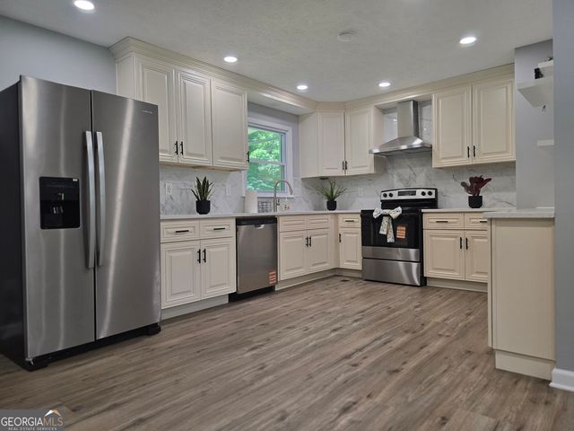 2066 Brook Valley Court, Jonesboro, GA 30236