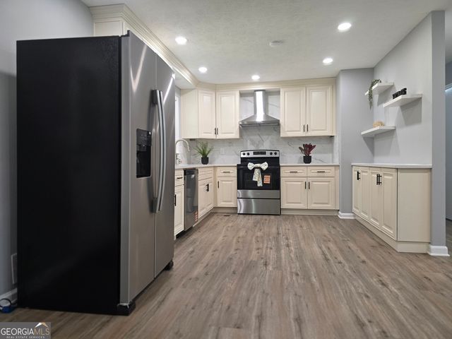 2066 Brook Valley Court, Jonesboro, GA 30236