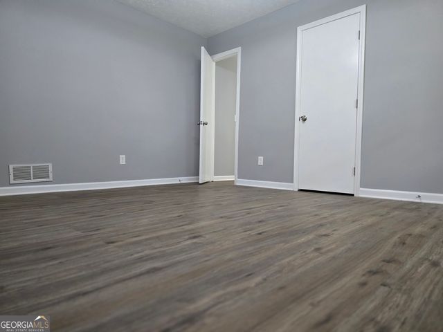 2066 Brook Valley Court, Jonesboro, GA 30236